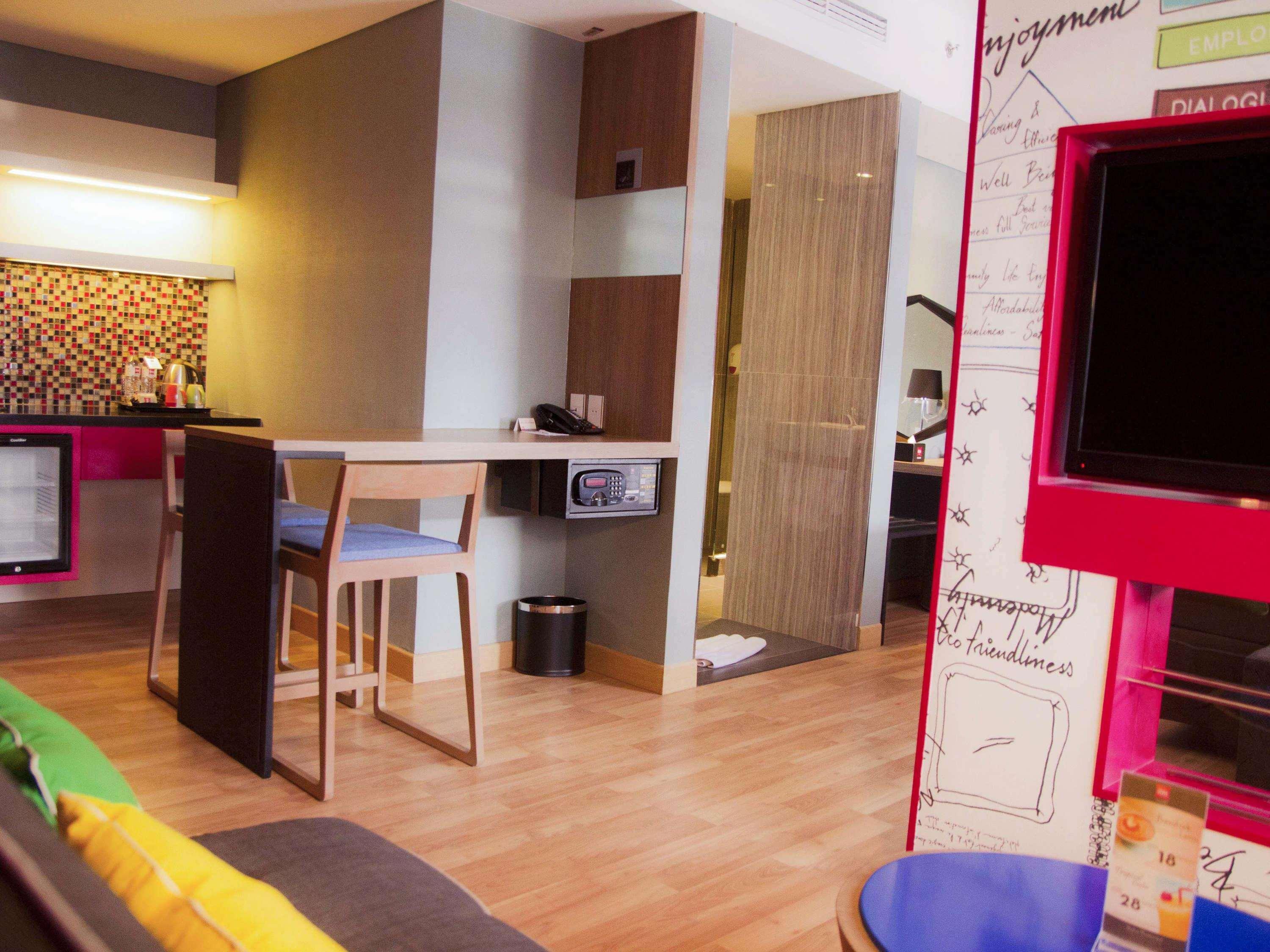 Ibis 3*