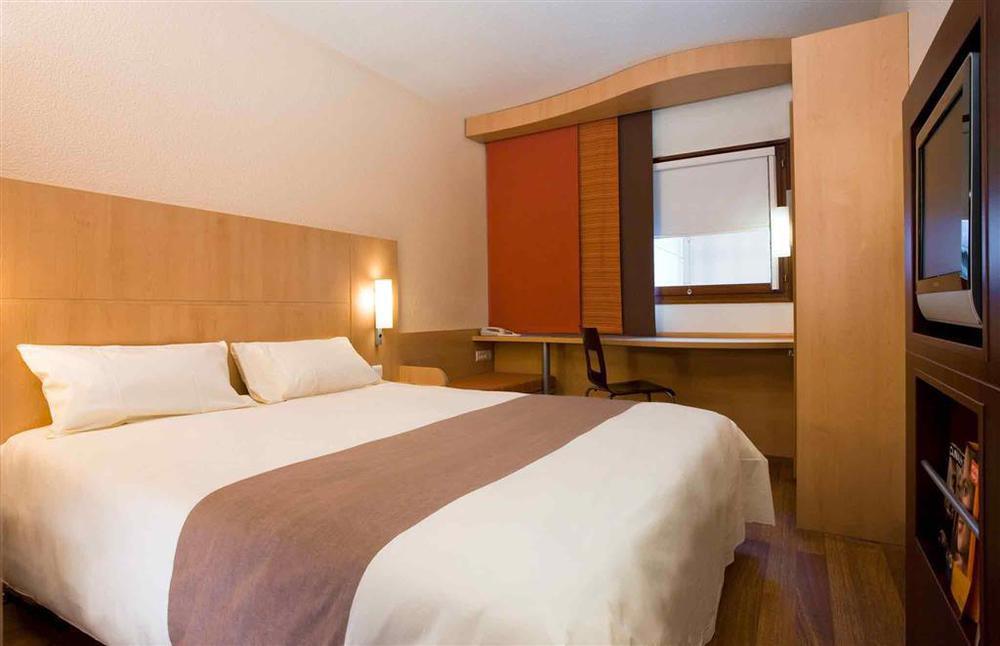 Ibis Hotel 3*